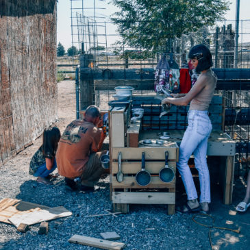 How to Make a Pallet Mud Kitchen